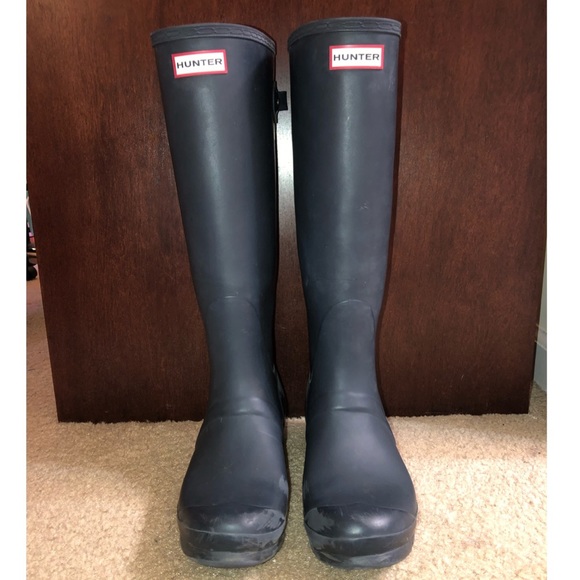 hunter boots | Navy Hunter boots | Hunter Boots | Pinterest  Navy blue Hunter rain boots